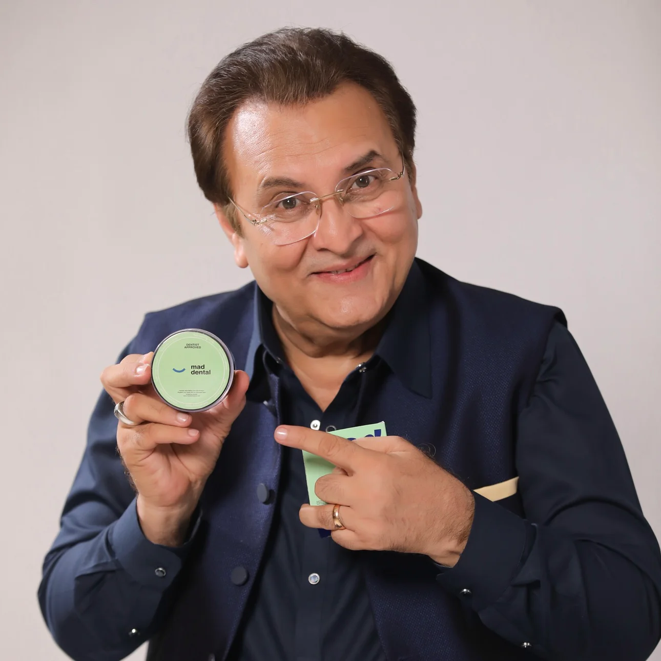 MAD Teeth Whitening Powder (10 Lac+ Orders Dispatched 🏆) - Image 5
